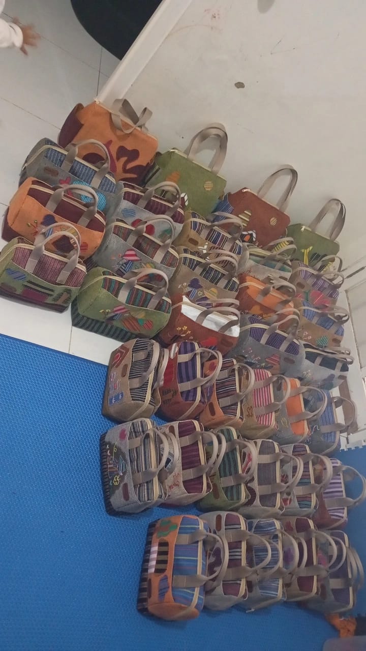 Tas Handmade images (6).jpg